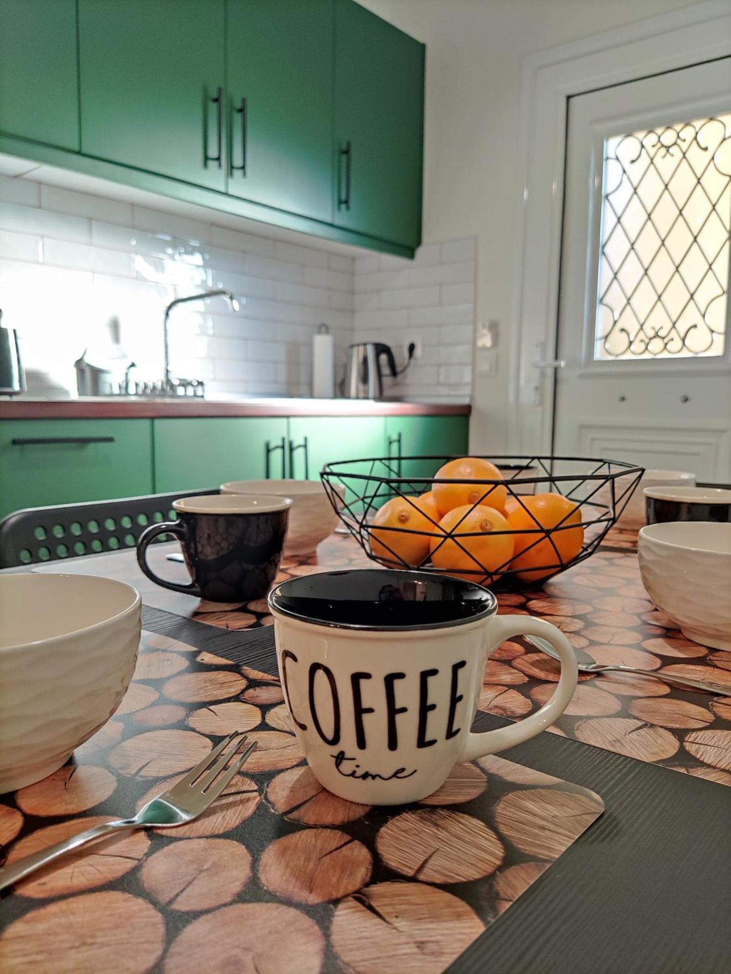 Angelique'S Cozy Apartment Alepou المظهر الخارجي الصورة